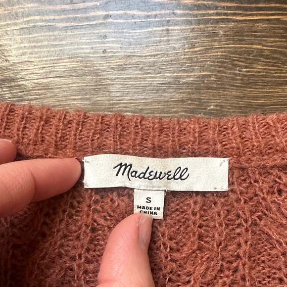 Madewell Alpaca Blend  V-Neck Sweater in Warm Rust - Picture 2 of 3